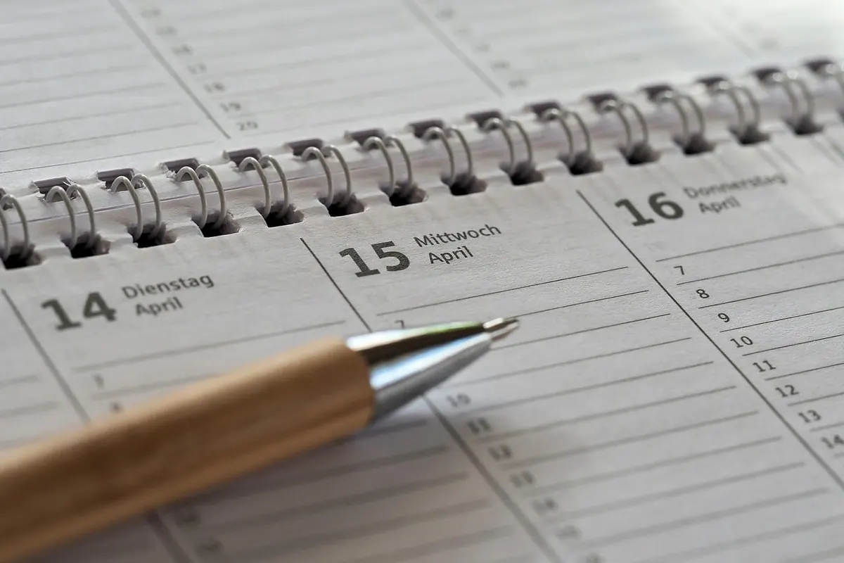 Wedding Day Timeline: How to Schedule Ceremony, Cocktails, and Reception